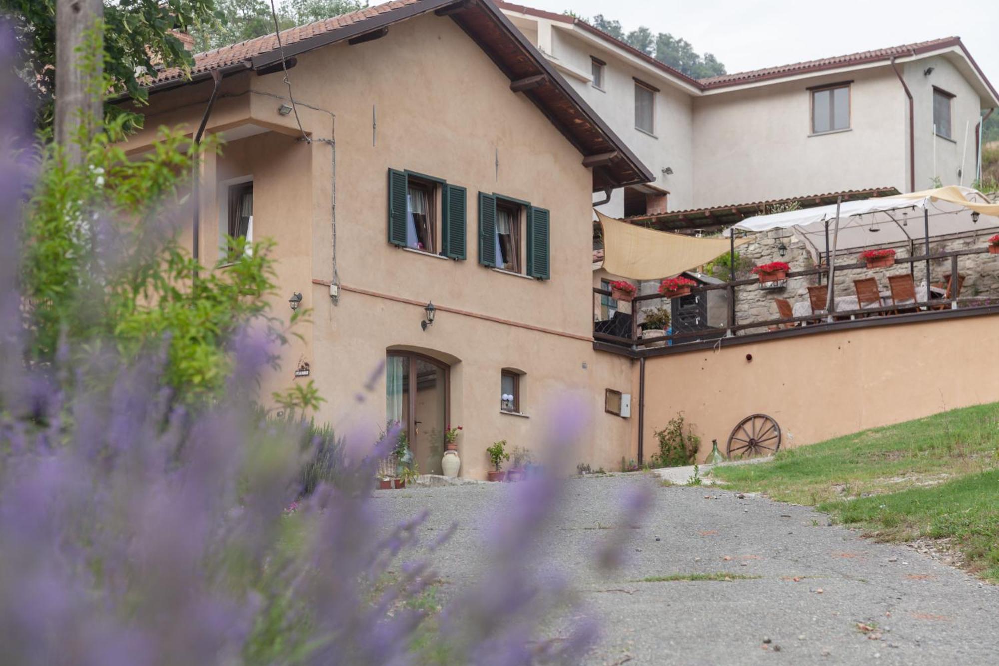 B&B Cascina Galli Merana Екстериор снимка